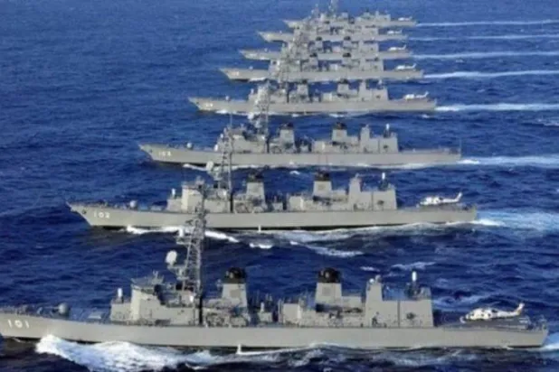 قطع بحرية من الأسطول الخامس للبحرية الأميركية في الخليج (أرشيفية - رويترز)