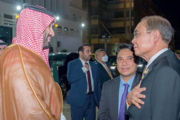 Crown Prince Mohammed bin Salman is seen off at the airport by Thai Prime Minister Prayut Chan-ocha. (SPA)
