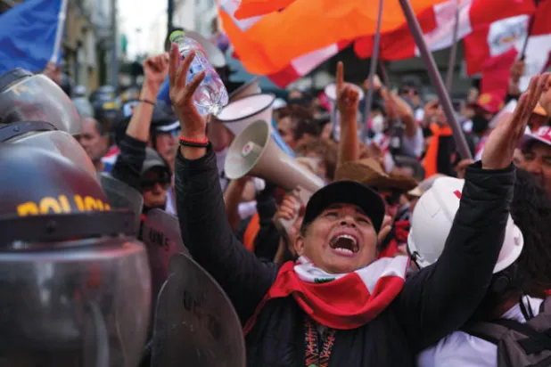 من التحركات الاحتجاجية في ليما الأحد (أ.ب)