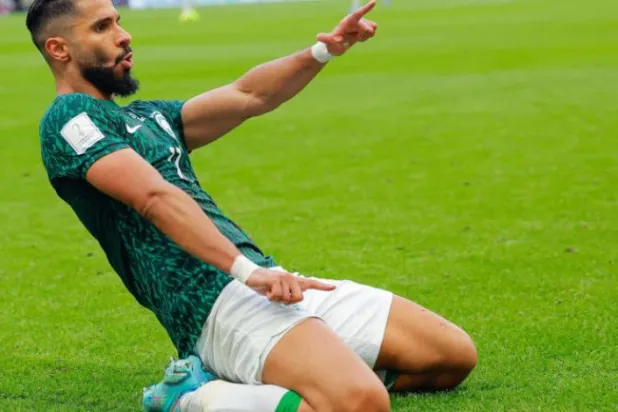 صالح الشهری نام خود را با جوهر طلایی در پنجره تانگو نوشت (AFP)