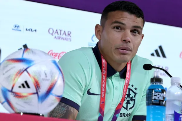 تايغو سيلفا أكد أن البرازيل تعيش لحظات رائعة قبل أول مباراة في المونديال (إ.ب.أ)