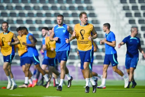 إنجلترا  تتطلع لتأكيد بدايتها النارية وحسم التأهل للدور الثاني (أ.ف.ب)