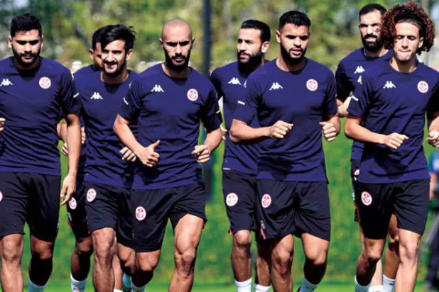 يتعين على المنتخب التونسي الفوز اليوم من أجل إنعاش آماله في الصعود  لدور الستة عشر (أ.ف.ب)