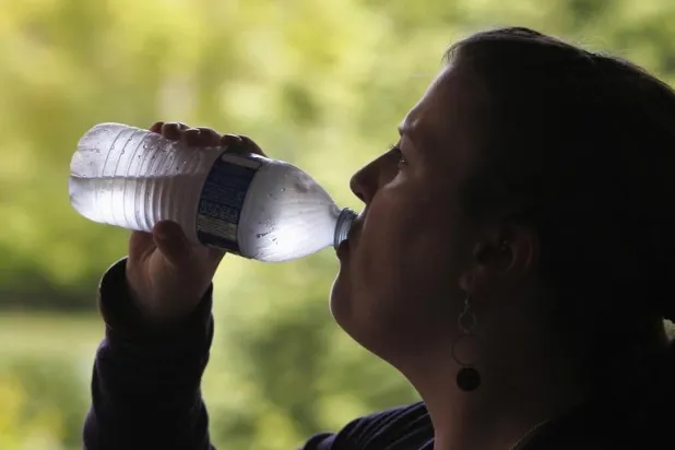 التقديرات السابقة للاحتياجات المائية تميل إلى تجاهل المحتوى المائي للغذاء (رويترز)