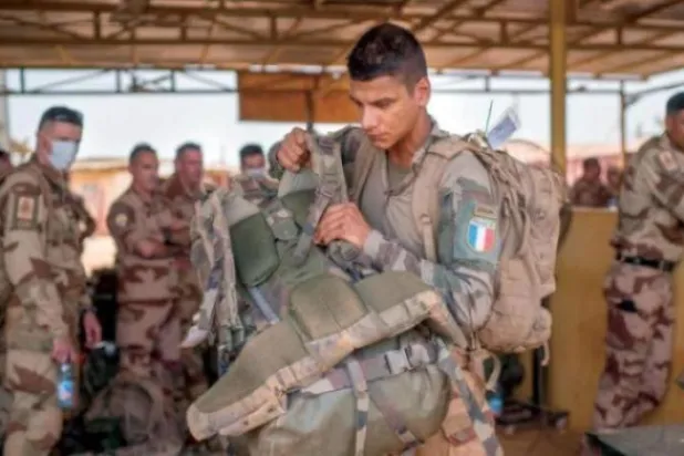 Fransız Barkhane Operasyonu kuvvetleri Mali'den ayrıldı. (AP)