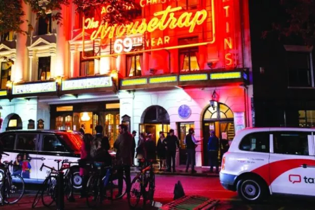 «مصيدة الفئران» لأغاثا كريستي تحمل الرقم القياسي العالمي لموسوعة غينيس لأطول مسرحية في العالم (نيويورك تايمز)