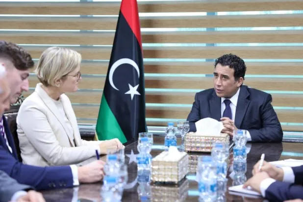 المنفي يجتمع بسفيرة بريطانيا في العاصمة طرابلس (المجلس الرئاسي)