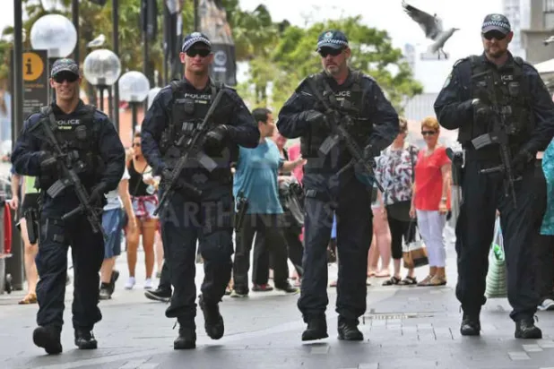 قل عدد المتطرفين الذين لديهم نية شن هجوم إرهابي (أ.ف.ب)