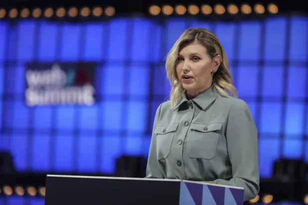 سيدة أوكرانيا الأولى أولينا زيلينسكا (إ.ب.أ)