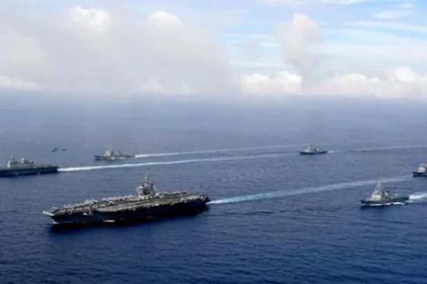 حاملة الطائرات النووية «رونالد ريغان» خلال مناورات مشتركة مع كوريا الجنوبية في 4 يونيو الماضي (أ ب)