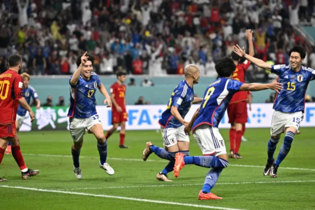 منتخب إسبانيا كاد يخرج من المجموعات في لحظات بعد تقدم كوستاريكا (رويترز)