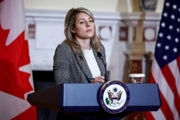 وزيرة الخارجية الكندية ميلاني جولي (رويترز)