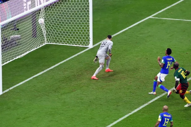 حظي دور المجموعات بإثارة غير مسبوقة تاريخياً (إ.ب.أ)