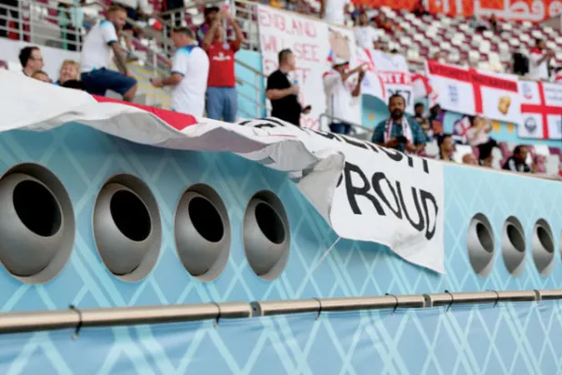 أجهزة التبريد في استاد خليفة في الدوحة (رويترز)