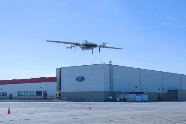 مركز الصيانة الإقليمي في وسط المحيط الأطلسي (سي إن إن)