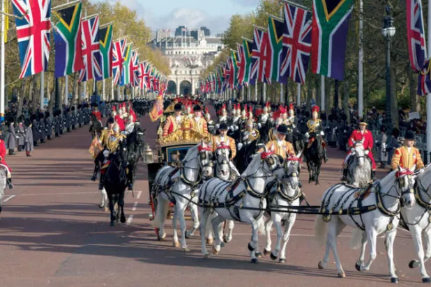 من مظاهر الأبهة البريطانية المألوفة (أ.ب)