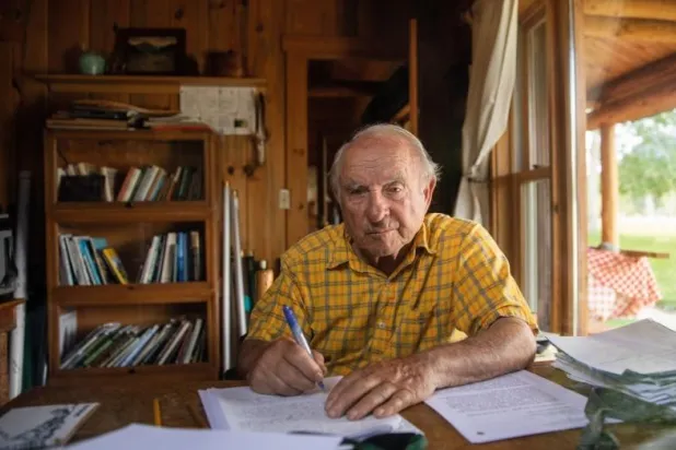 إيفون شوينارد، مؤسس ماركة «باتاغونيا» والمالك السابق لها، فاز بجائزة «أهم إنجاز» بدعم من «دايت كوك»