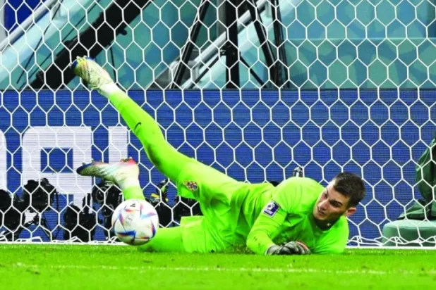 ليفاكوفيتش لعب دور البطولة وقاد كرواتيا إلى ربع النهائي (أ.ف.ب)