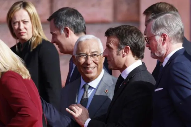 قادة أوروبيون خلال القمة اليوم في ألبانيا (أ.ف.ب)