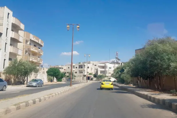 حركة معدومة في شوارع مدينة درعا (الشرق الأوسط)