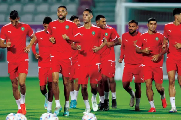 لاعبو المغرب خاضوا التدريبات بحماس قبل المواجهة الصعبة ضد البرتغال (رويترز)