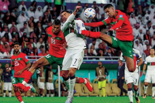 
پرس فشرده خط دفاع مغرب روی رونالدو  (EPA)