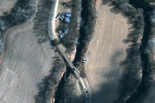 ABD'nin Kansas eyaletindeki Keystone boru hattındaki petrol sızıntısının havadan fotoğrafı (AFP)
