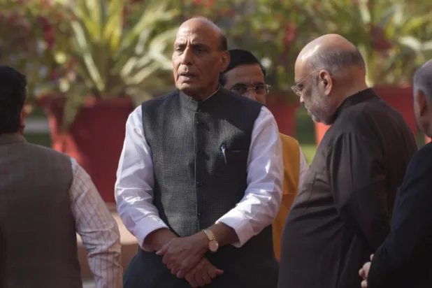 وزير الدفاع الهندي راجنات سينغ (أ.ب)