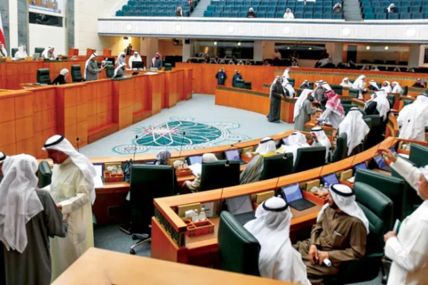 جانب من مداولات مجلس الأمة بشأن قانون تعارض المصالح (كونا)