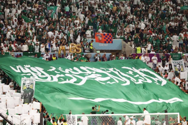 الجماهير السعودية ما زالت تتطلع لمشاركات أقوى في نهائيات كأس العالم (إ.ب.أ)