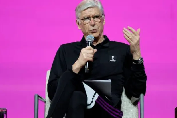 فينغر قال إن منتخب ألمانيا سيلعب دوراً بارزاً في «يورو 2024» رغم الخروج المخيب من المونديال (إ.ب.أ)