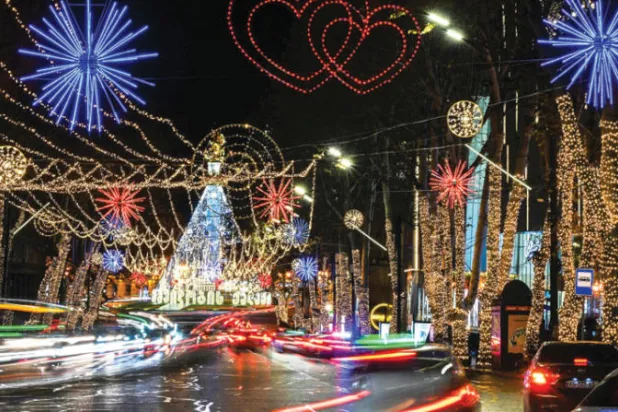 تبليسي عاصمة جورجيا ترتدي حلّة «عيد الميلاد»