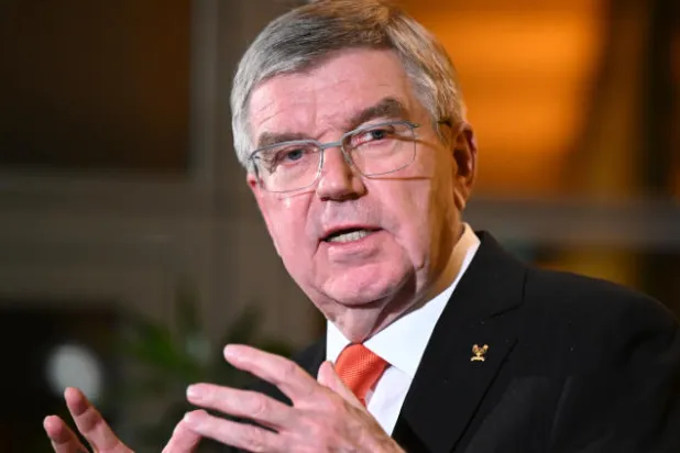 توماس باخ قال إن مناطق الرياضات الشتوية لن تستثمر في الرياضات الشتوية على المدى الطويل (د.ب.أ)