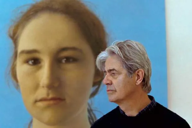 فرانز غيرتش في لقطة إرشيفية مع أحد أعماله