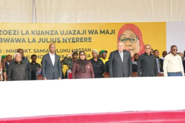 Tanzanya Cumhurbaşkanı Samia Suluhu Hassan, Mısırlı bakanların da katılımıyla Julius Barajı projesinin ilk dolum etabının açılışını yaptı.