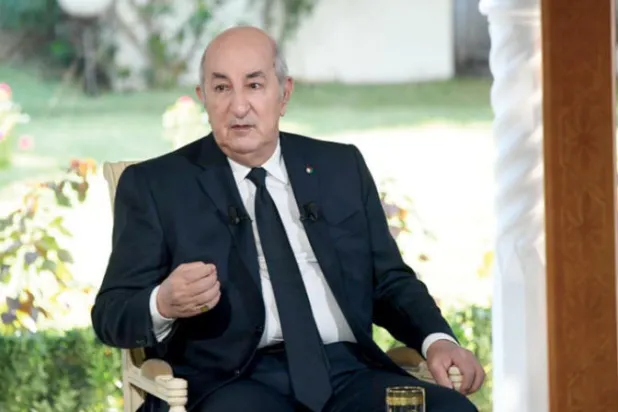 الرئيس تبون في أحد اللقاءات الصحفية السابقة مع عدد من وسائل الإعلام المحلية (الرئاسة)