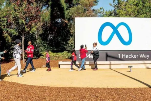 Facebook'un sahibi Meta logosu (AFP)
