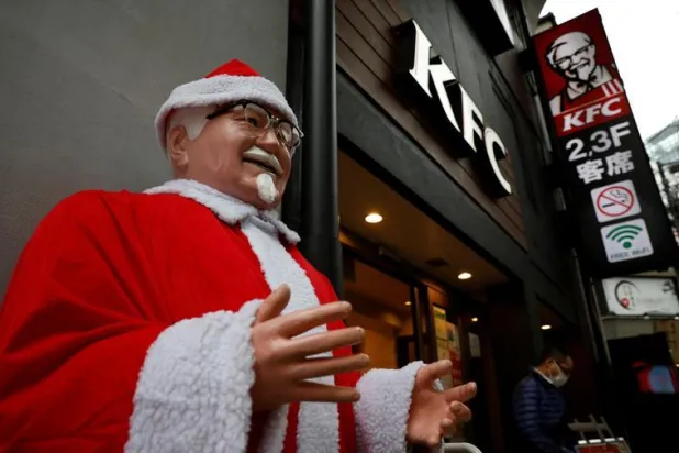 عادة ما يكون اليوم الأكثر ازدحاماً في مطاعم كنتاكي باليابان هو 24 ديسمبر (رويترز)