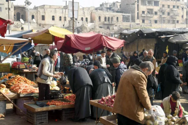 إحدى أسواق حلب (أ.ف.ب)