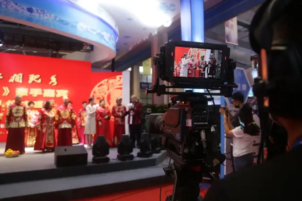 Çin'de 65 yaş üstü 260 milyondan fazla insan var (Kader İçin Çok Geç Değil)

