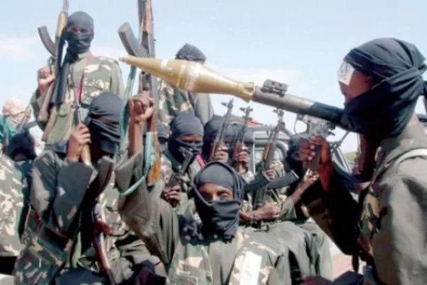 عناصر من حركة «الشباب» الصومالية الموالية لـ«القاعدة» (أرشيفية - أ.ب)