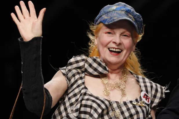 مصممة الأزياء البريطانية الراحلة فيفيين ويستوود (أ.ب)