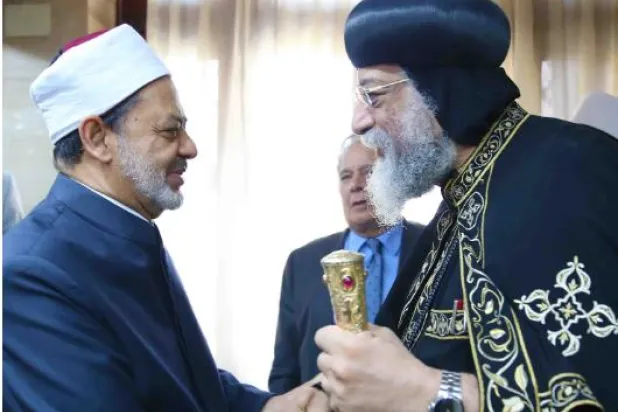 شيخ الأزهر والبابا تواضروس الثاني يتبادلان التهاني بالأعياء في عام 2016 (المركز الإعلامي للأزهر)