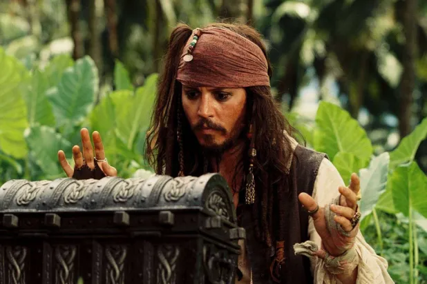 Cannes'da ayakta alkışlanan Johnny Depp, dönüşünü anlattı: "Dibi görmüştüm"