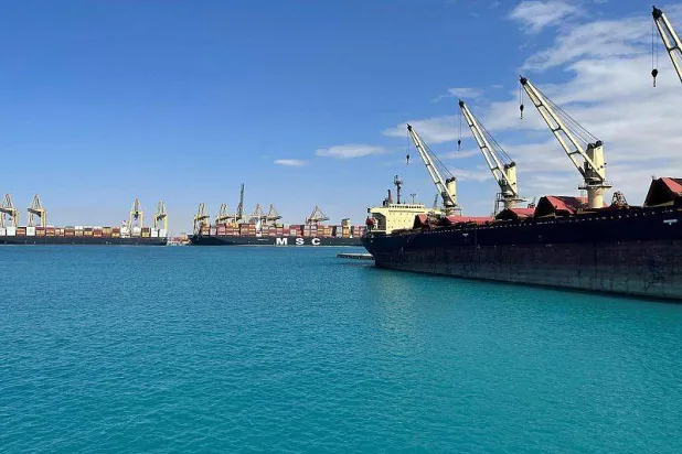 يمثل البحر الأحمر عمقاً استراتيجياً كممر مائي له أهمية في مشهد الاقتصاد العالمي (واس)