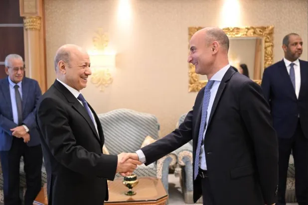 French Ambassador to Yemen Jean-Marie Safa during his meeting with Yemeni President Dr. Rashad Al-Alimi, in March 2023 (Twitter) 