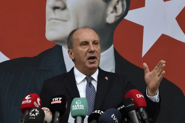 رئيس حزب «البلد» محرم إينجه (أ.ب)