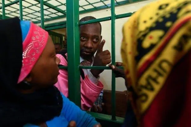 الرئيس الكيني يقر بـ«التراخي» في مواجهة طائفة «الموت جوعاً»