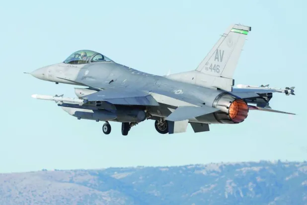 مقاتلة من طراز «إف-16» (إ.ب.أ)