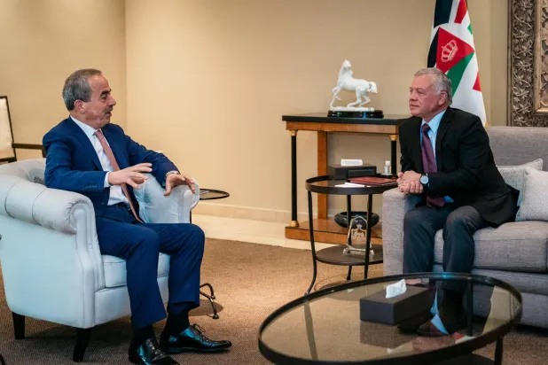 اردن کے شاہ عبداللہ دوم نے "الشرق الاوسط" کے چیف ایڈیٹر غسان شربل ​​سے ملاقات کے دوران
